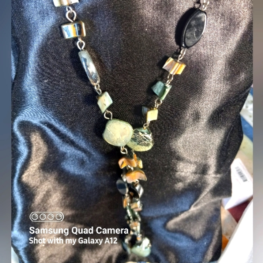 Natural Stone Necklace with Mother of Pearl Effects